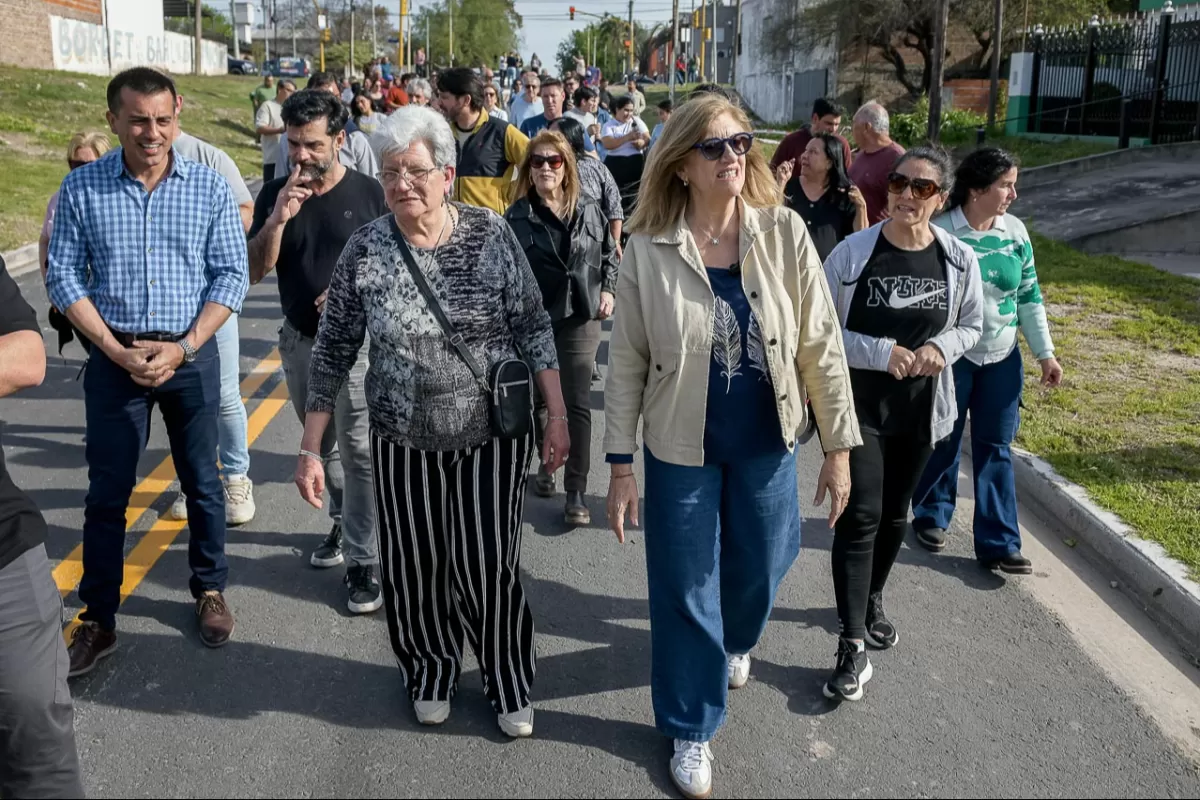 La intendenta Romero recorri&oacute; las obras finalizadas en calle Gobernador Manuel Crespo