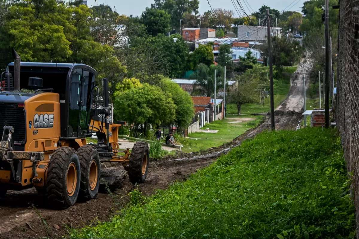 Realizan trabajos de recuperaci&oacute;n en calles del barrio San Agust&iacute;n