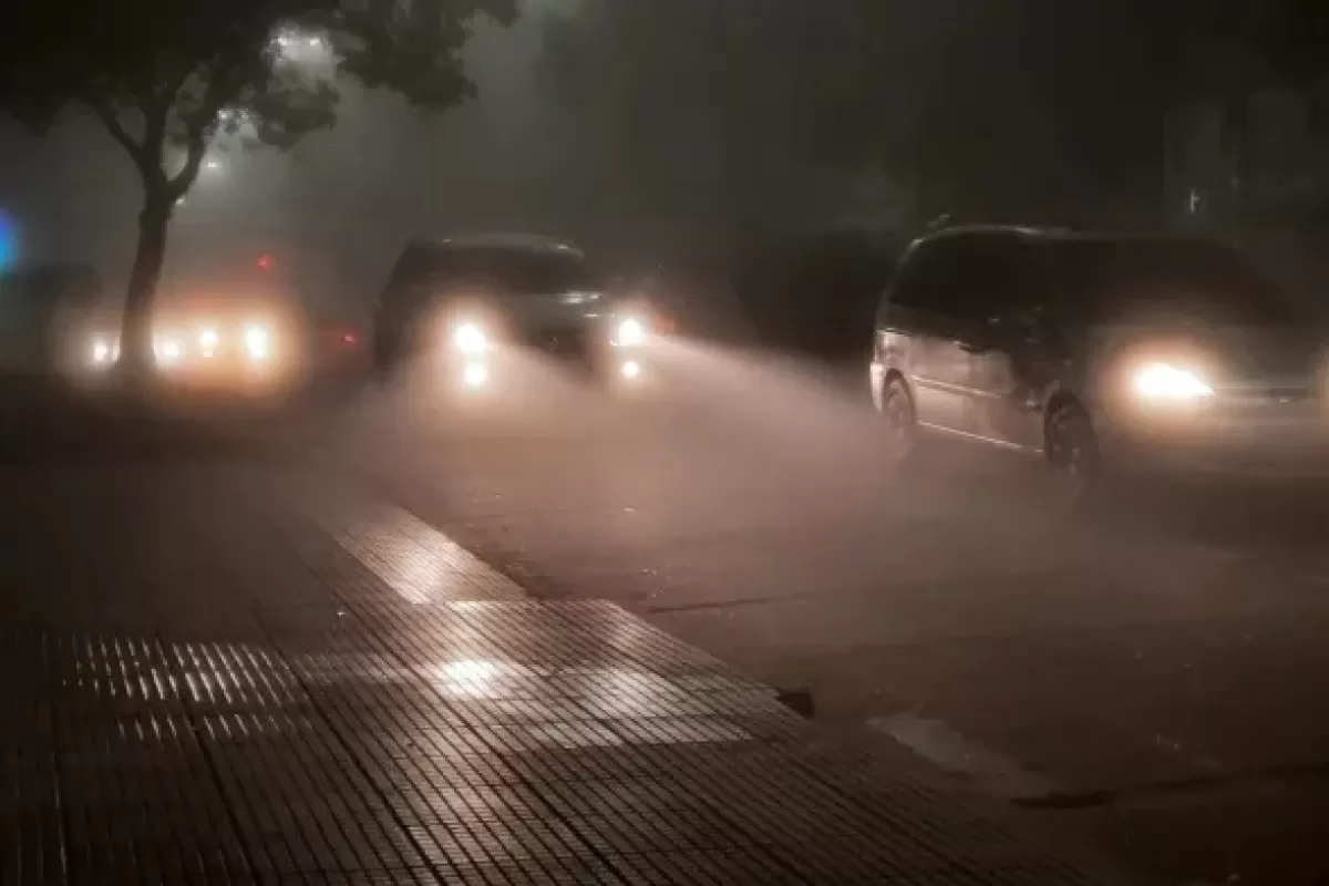 Mantienen la advertencia por niebla en toda Entre R&iacute;os y recomiendan extremar precauciones