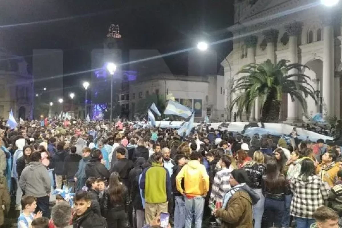 Euforia en las calles: Paraná festejó la Copa América