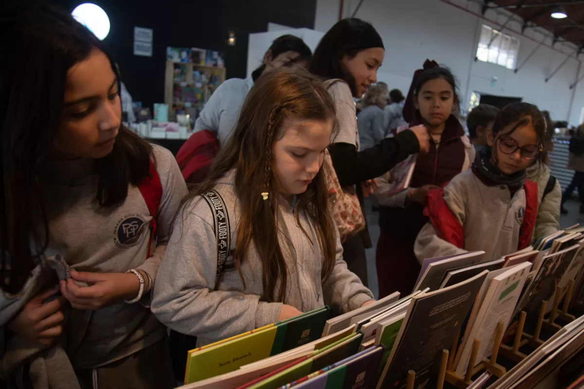 Las escuelas tendr&aacute;n un d&iacute;a especial en la XIV Feria del Libro Paran&aacute; Lee