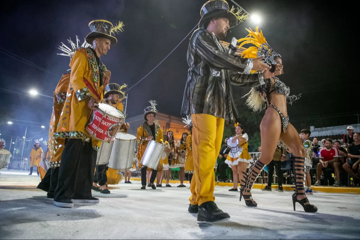 A puro baile y alegr&iacute;a, Paran&aacute; vivi&oacute; la primera noche de los Carnavales 2026