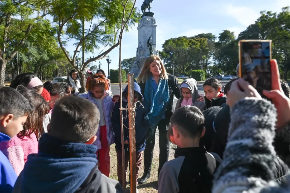 El Municipio desarrolla un plan de reforestación en el Parque Urquiza