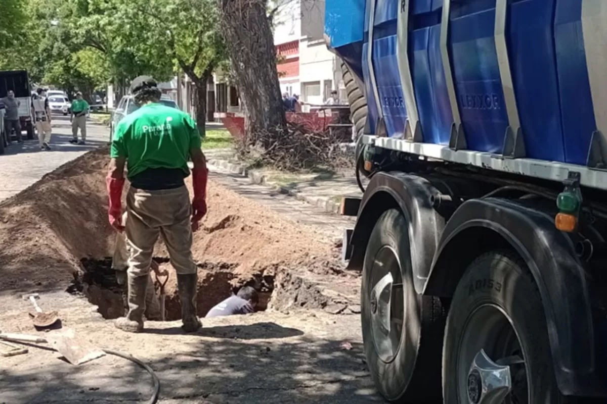 El Municipio realiza trabajos de mantenimiento y reparaci&oacute;n en las redes de agua y cloaca
