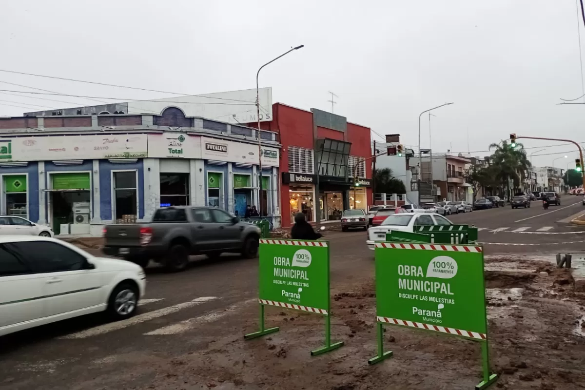 Plan de obras para habilitar una nueva red de distribuci&oacute;n de agua potable en avenida Almafuerte