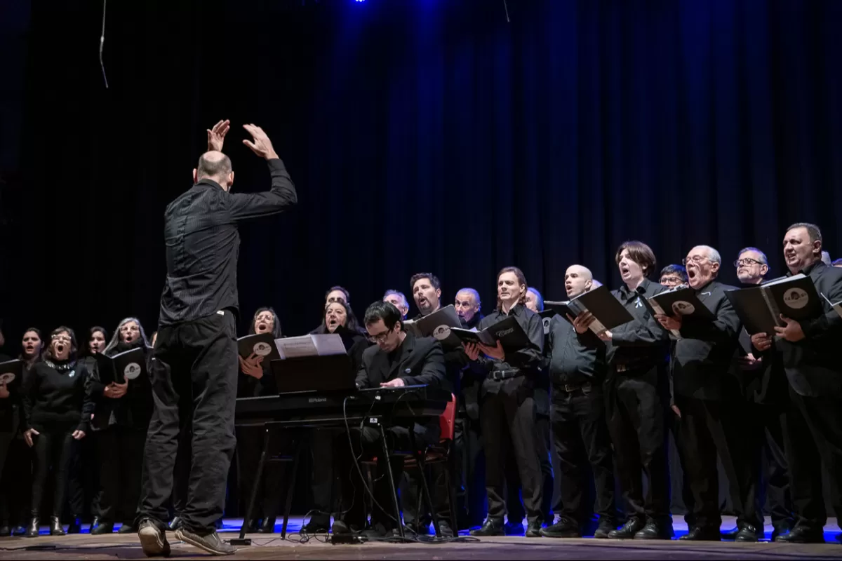 Paran&aacute; inici&oacute; las celebraciones por el D&iacute;a de la Independencia con la tradicional Gala Patria