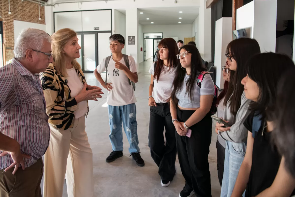 Paran&aacute; recuerda los 50 a&ntilde;os del golpe con la muestra inmersiva BioMemoria