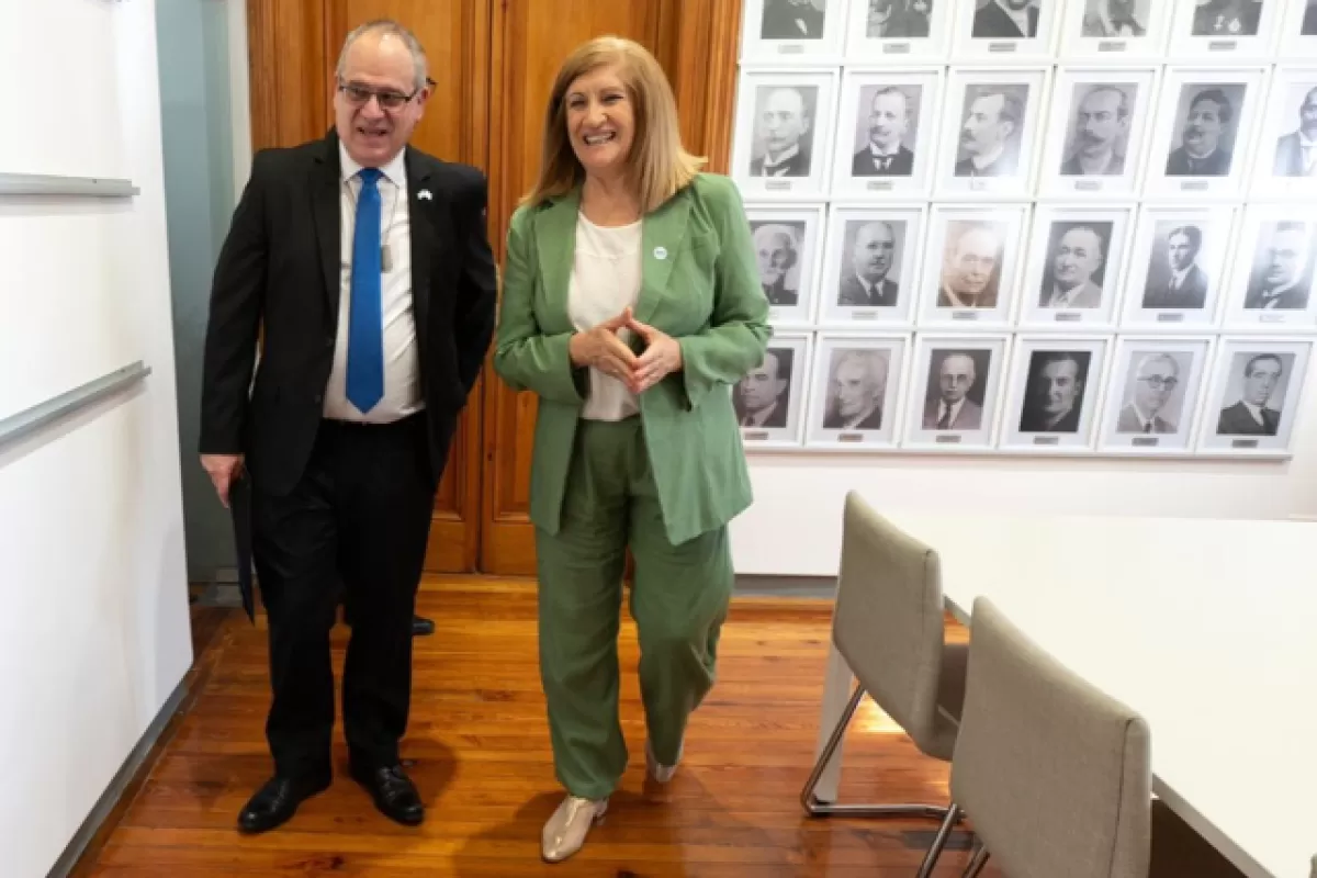 La intendenta Rosario Romero recibió al embajador de Israel, Eyal Sela