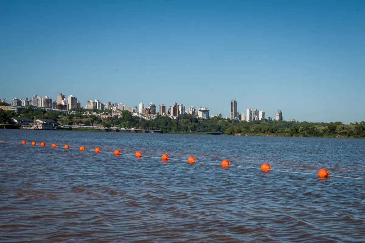 Se habilit&oacute; el ingreso al r&iacute;o en la playa del Thompson