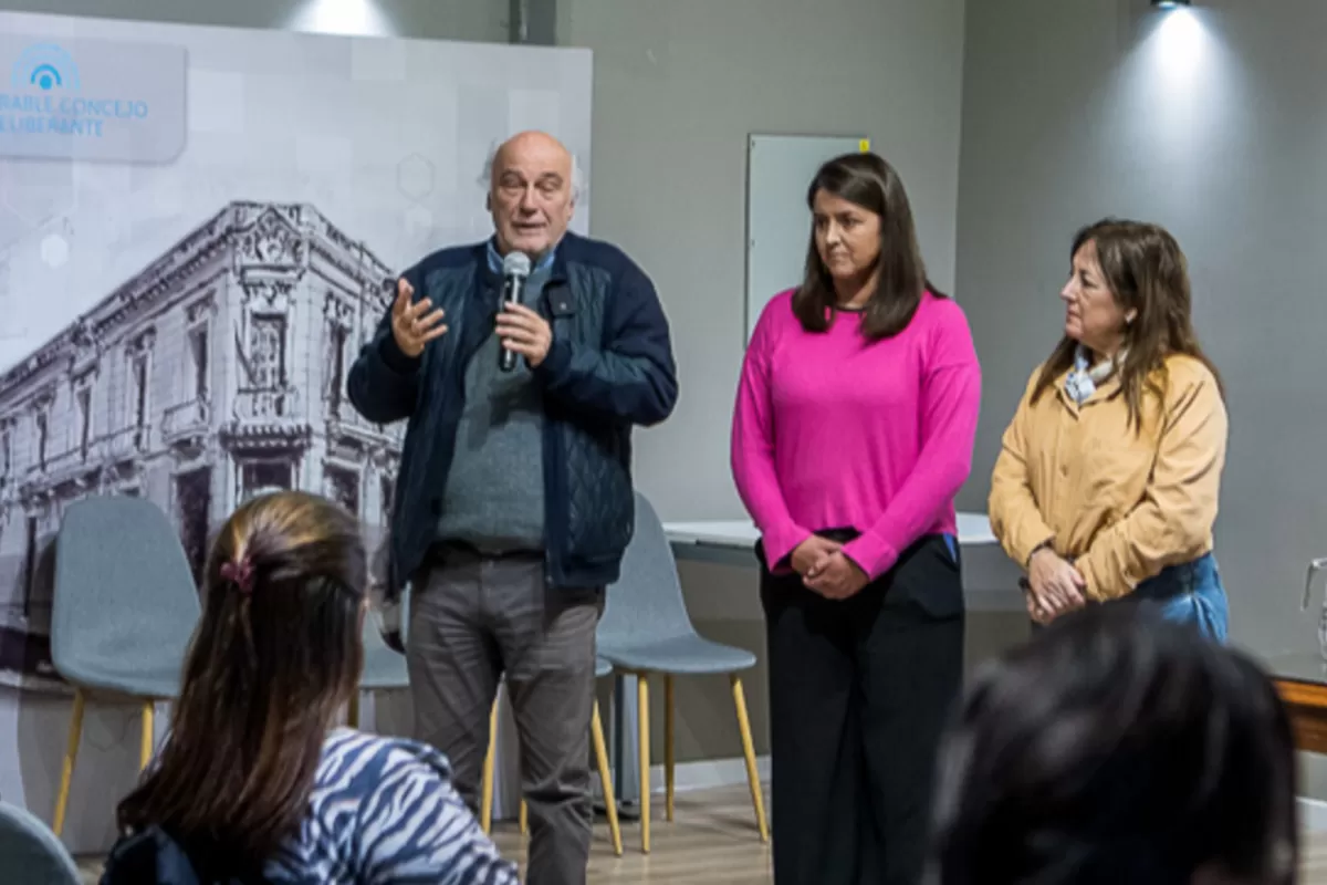 La Municipalidad present&oacute; ante organizaciones el Consejo Paranaense de Discapacidad
