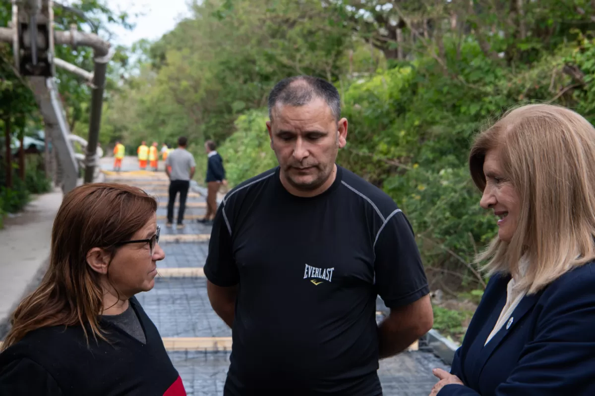 La Municipalidad avanza con la pavimentaci&oacute;n de nuevas calles en Bajada Grande