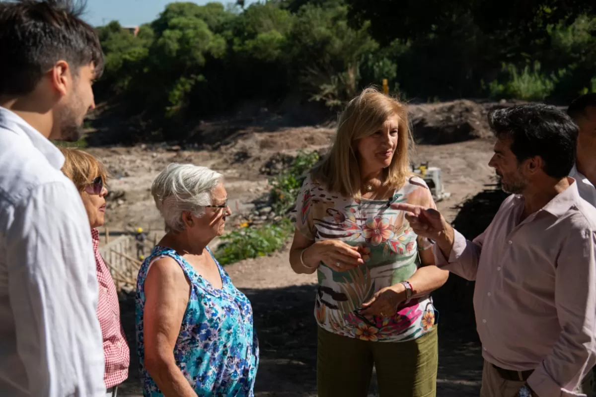 Contin&uacute;an las obras de estabilizaci&oacute;n de barrancas en un sector del arroyo Colorado