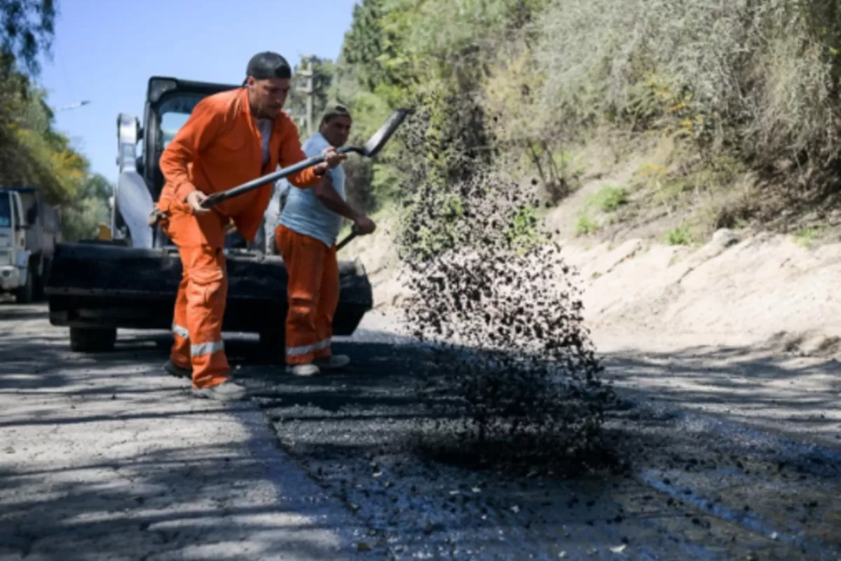 La Municipalidad profundiza el plan de saneamiento y recuperaci&oacute;n vial