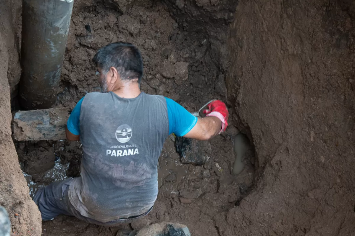 Operativos de renovaci&oacute;n y reparaci&oacute;n de ca&ntilde;er&iacute;as del servicio cloacal en distintos barrios