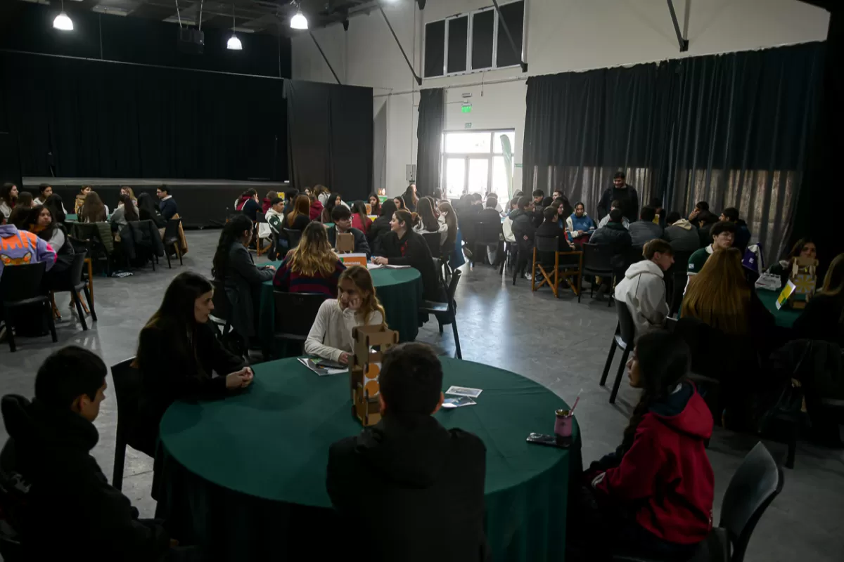 M&aacute;s de 2.000 estudiantes conocieron las propuestas acad&eacute;micas