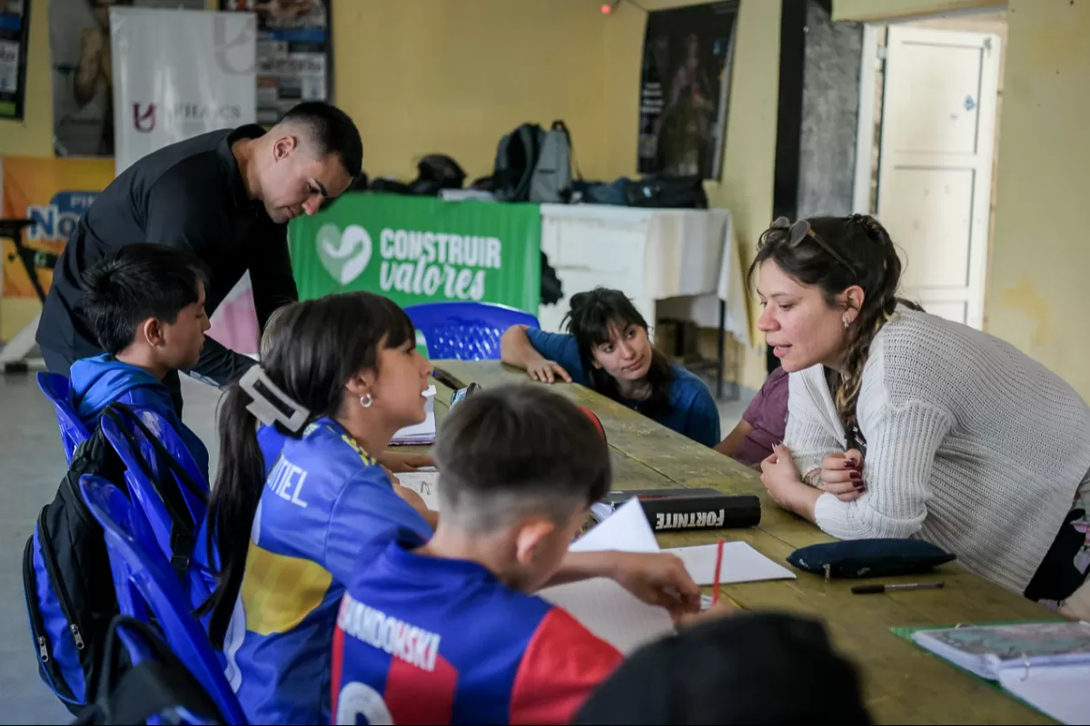 Comienzan los talleres de arte y acompa&ntilde;amiento educativo en los barrios de Paran&aacute;