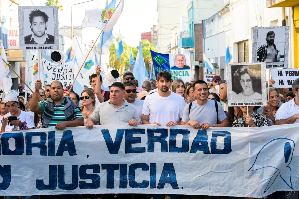 La Municipalidad de Paran&aacute; acompa&ntilde;&oacute; la marcha a 50 a&ntilde;os del golpe