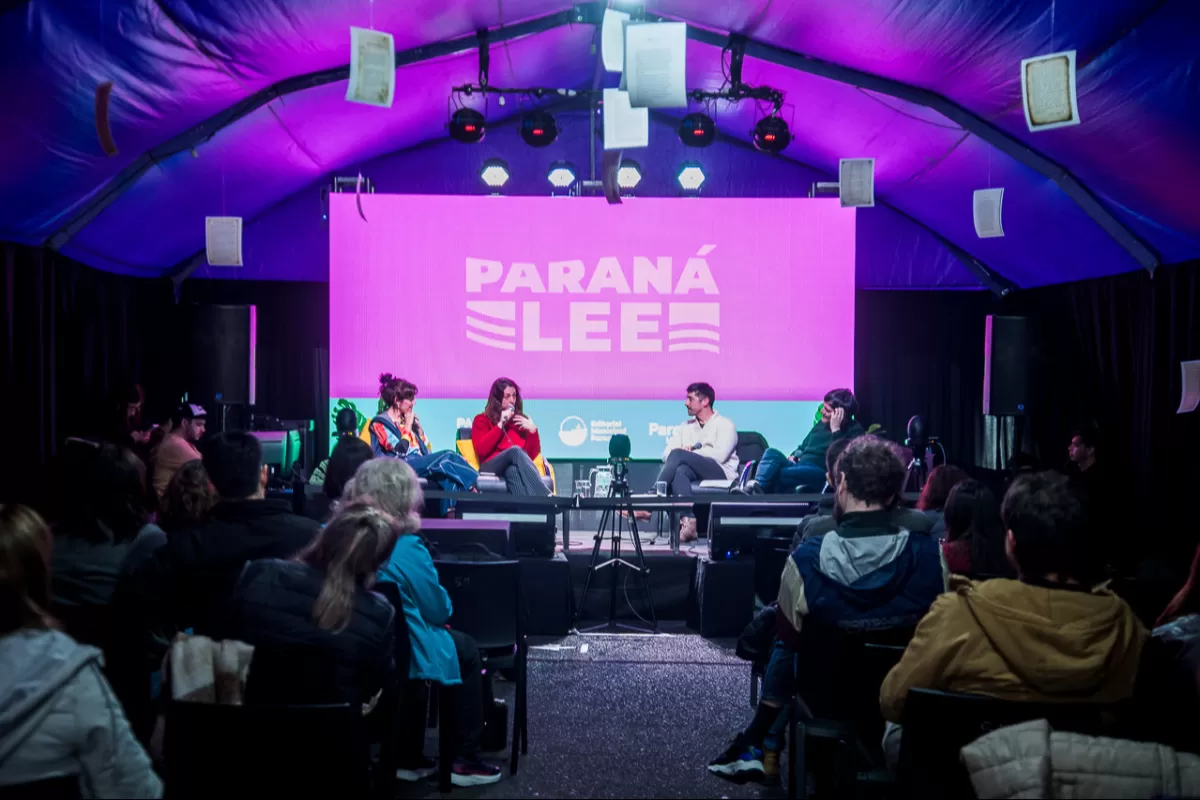 Autores entrerrianos destacaron el encuentro y la convocatoria de Paran&aacute; Lee