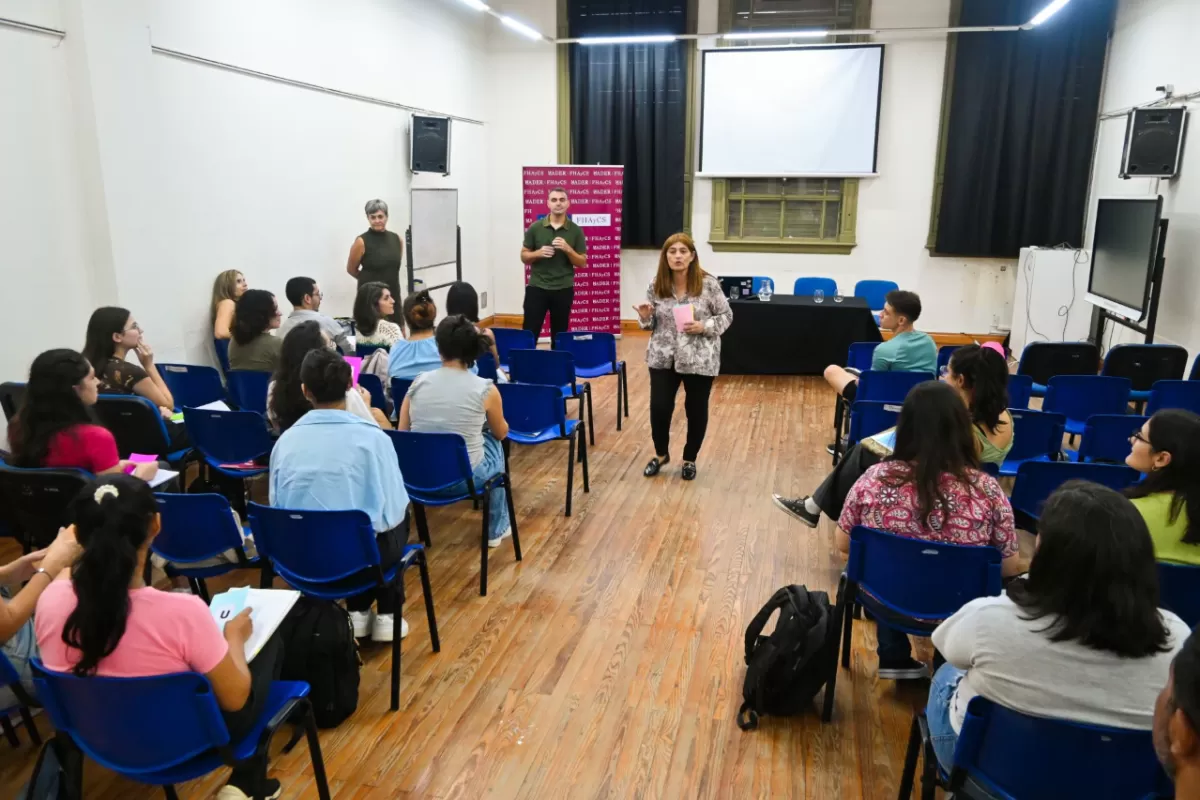 Comenz&oacute; el ciclo de Formaci&oacute;n de Educadores en Contextos Comunitarios
