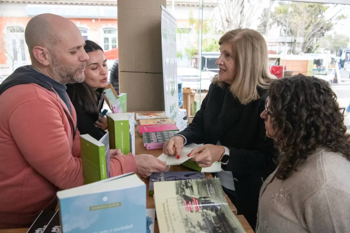 La Feria del Libro Paran&aacute; Lee abri&oacute; sus puertas con una propuesta especial para las escuelas