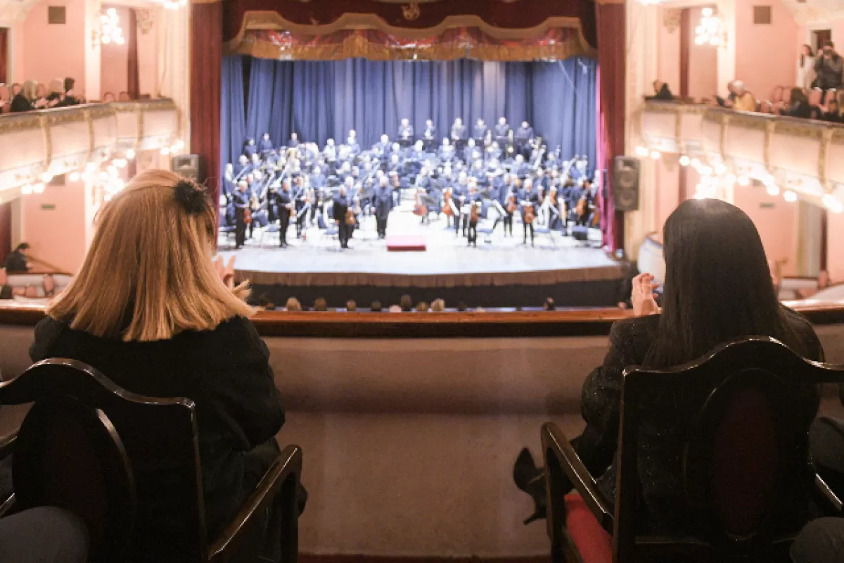 La Gala Patria por el 9 de Julio colmó el Teatro 3 de Febrero