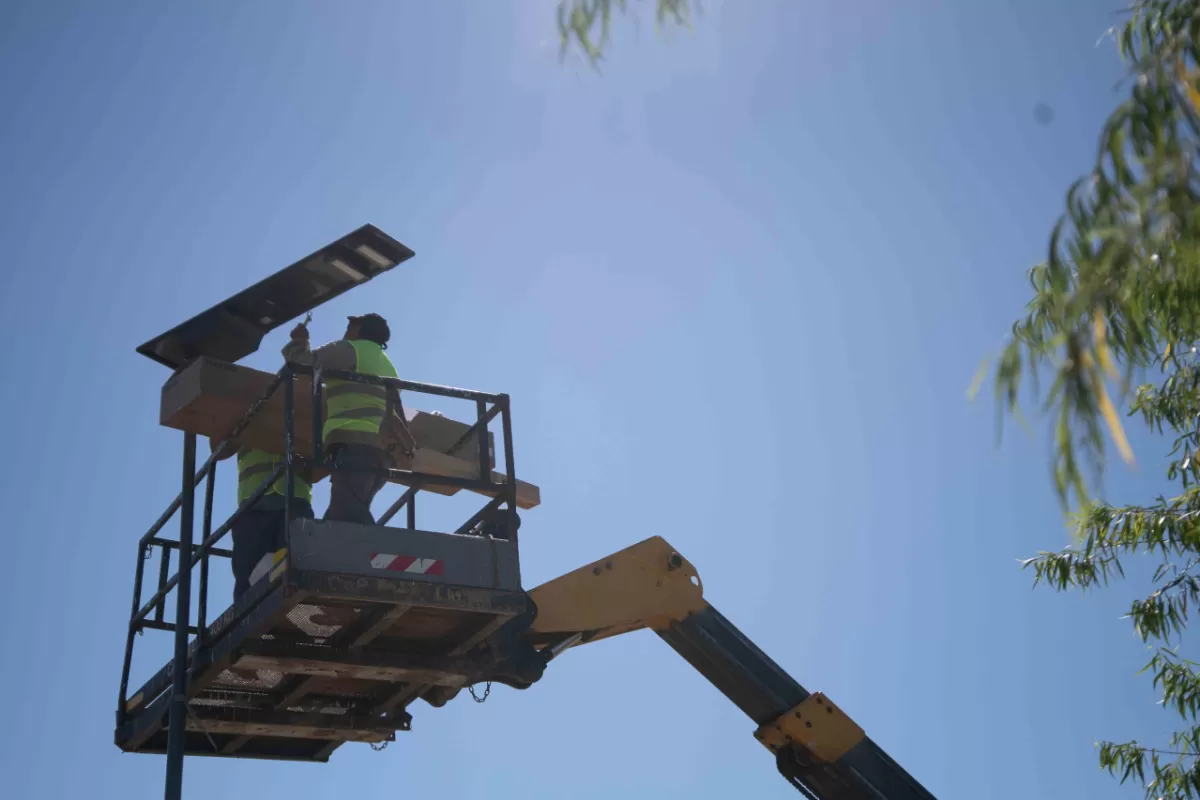 M&aacute;s ambiente y mejor integraci&oacute;n urbana: el arroyo Las Viejas suma iluminaci&oacute;n con energ&iacute;a solar