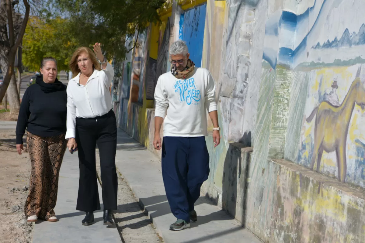 Romero recorri&oacute; los avances del futuro Paseo Cultural que transformar&aacute; el corredor de calle Racedo