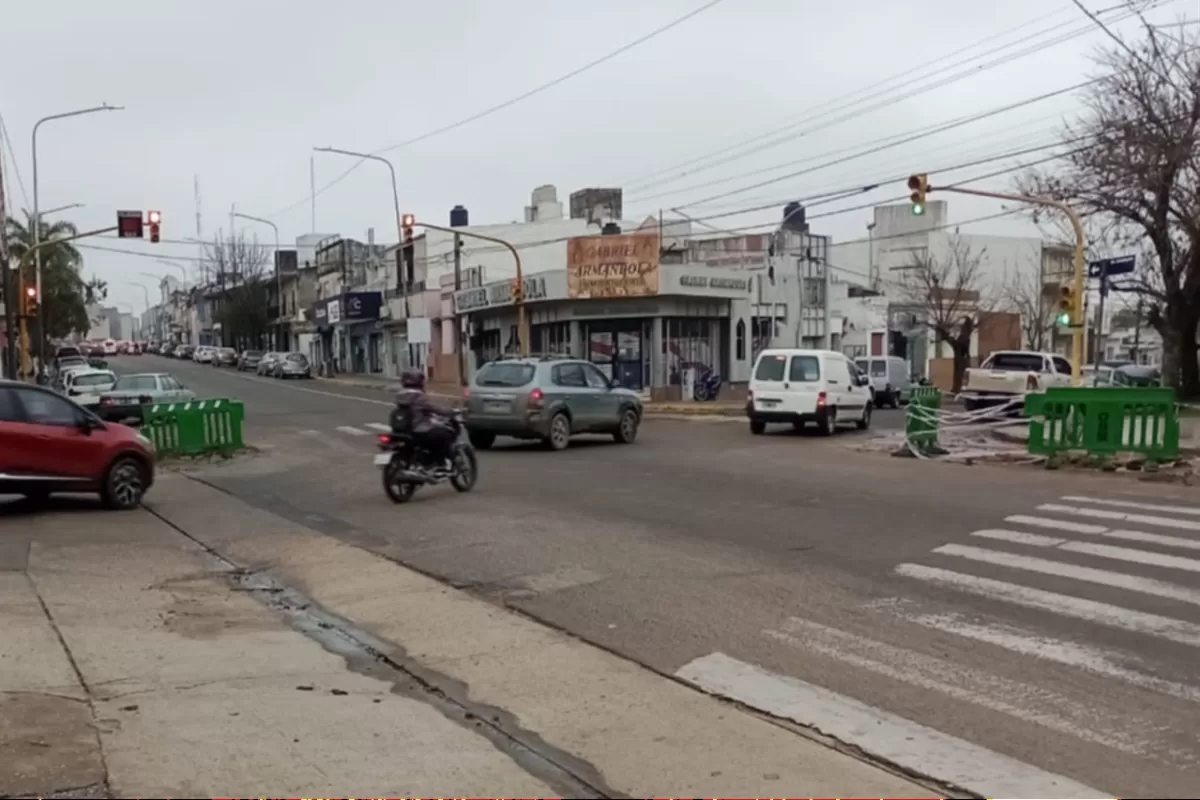 Habr&aacute; restricciones parciales al tr&aacute;nsito en avenida Almafuerte por una obra de renovaci&oacute;n de la red de agua