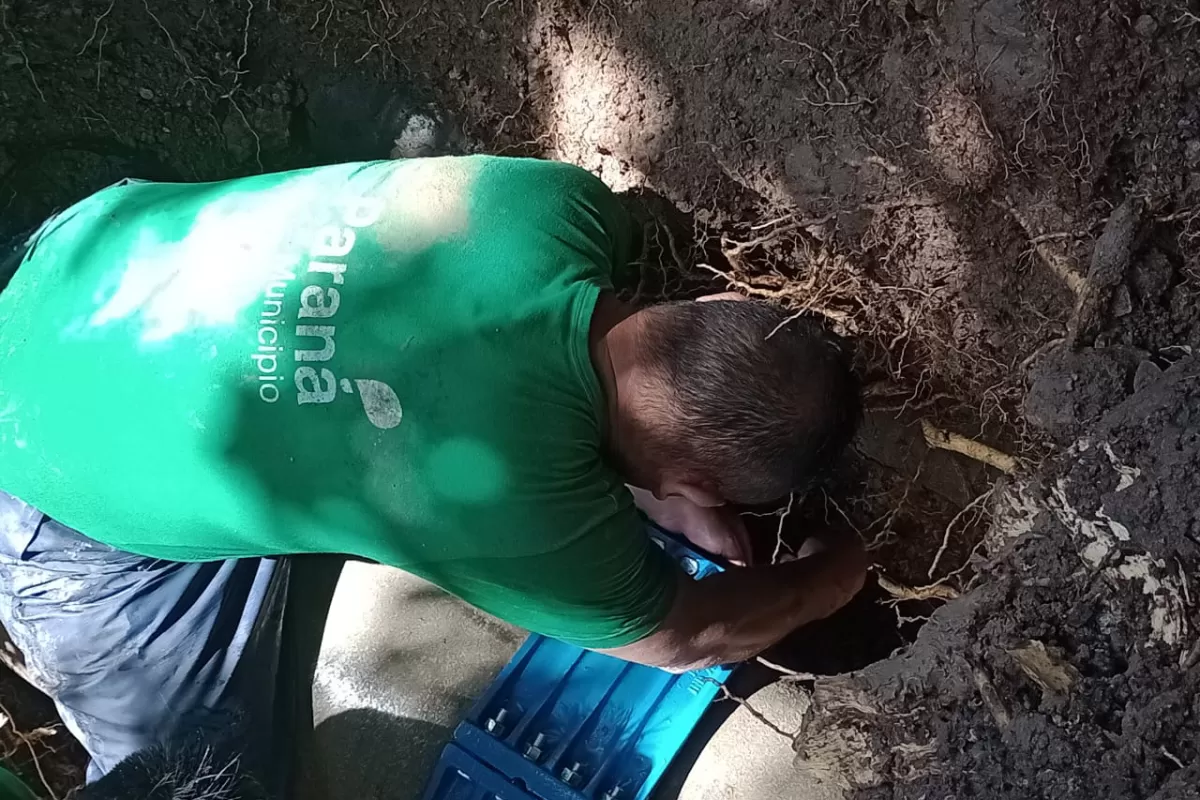 Intervenci&oacute;n en ca&ntilde;er&iacute;a de agua averiada por empresa constructora