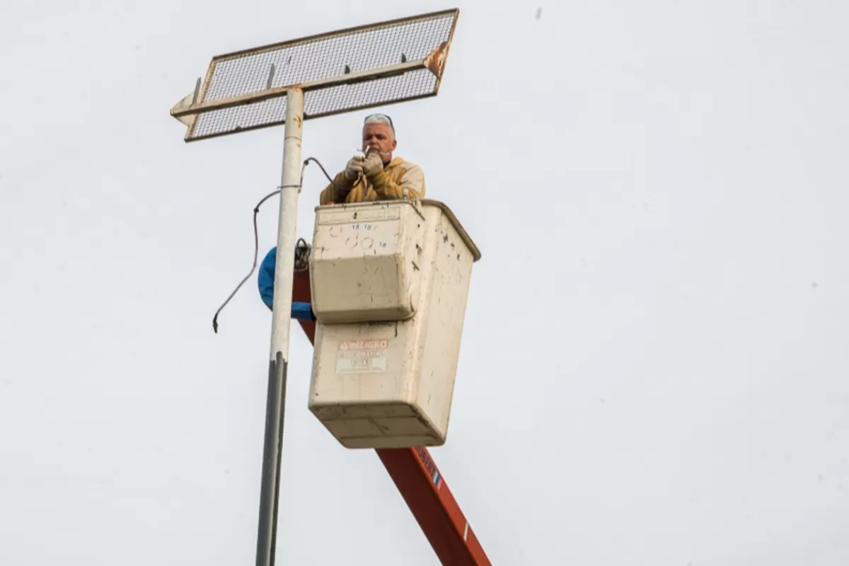 El Municipio instal&oacute; nueva iluminaci&oacute;n LED en el Complejo El Sol