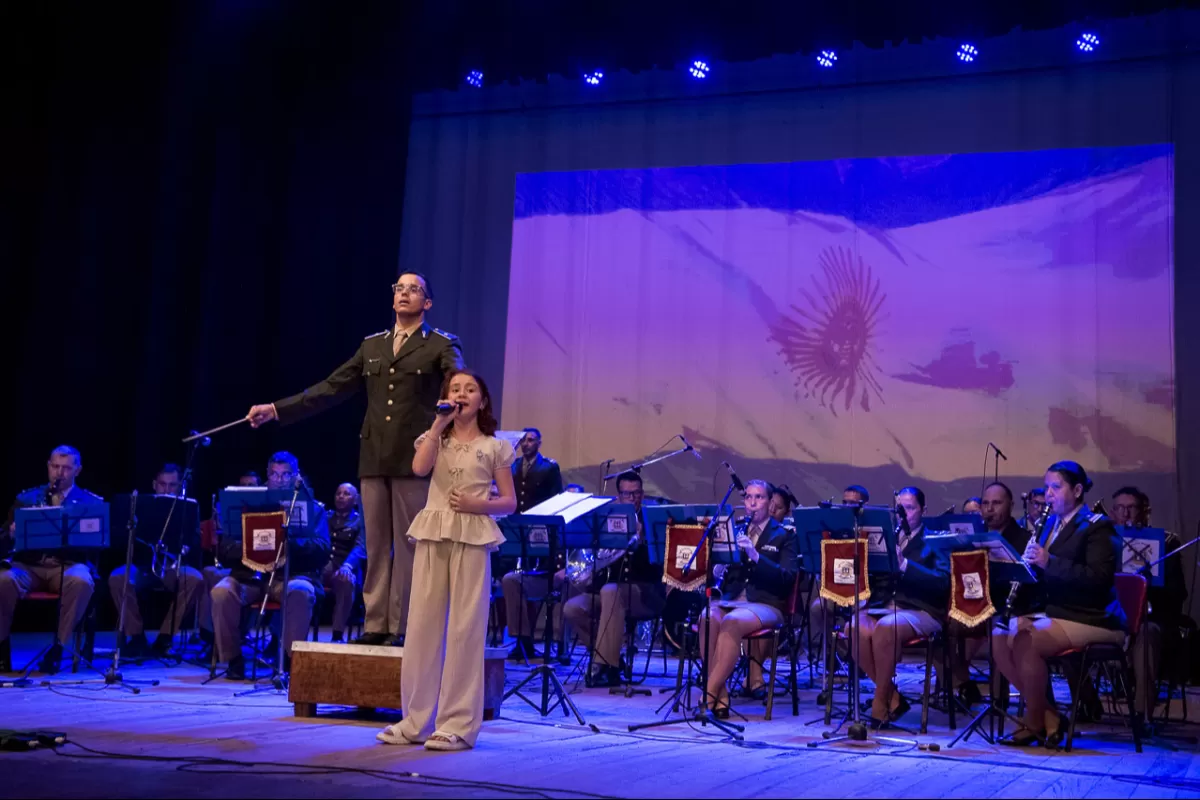 Con una emotiva Gala Musical, Paran&aacute; conmemor&oacute; los 44 a&ntilde;os de la Guerra de Malvinas