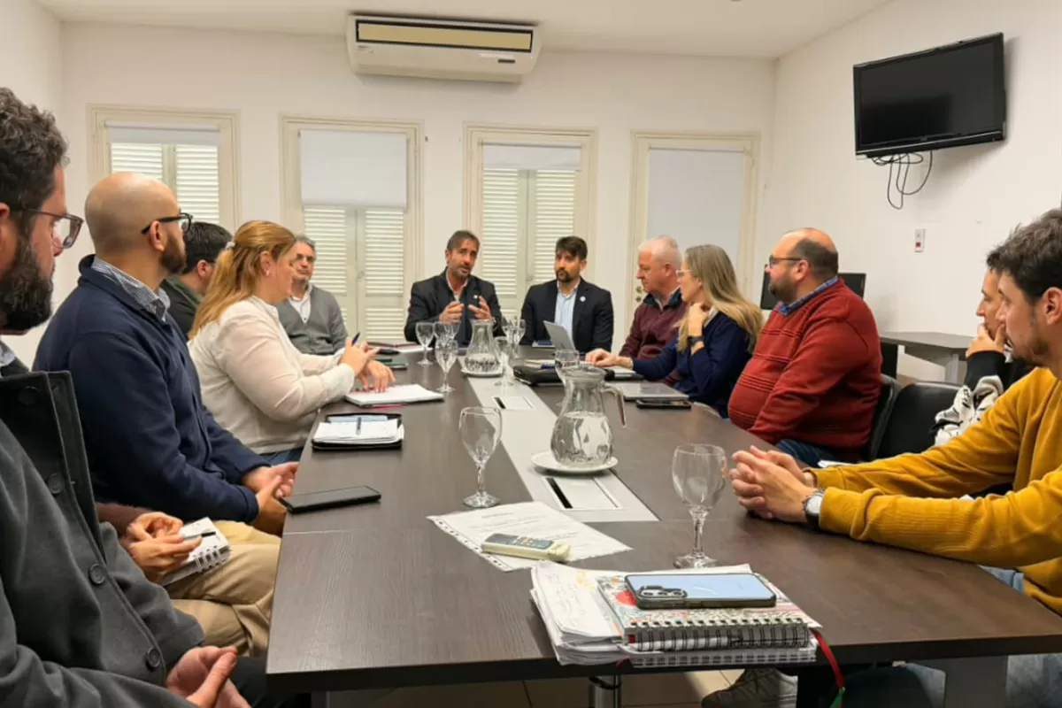 Reuni&oacute;n de gabinete conjunta: Paran&aacute; y Santa Fe avanzan en acciones para fortalecer la regi&oacute;n