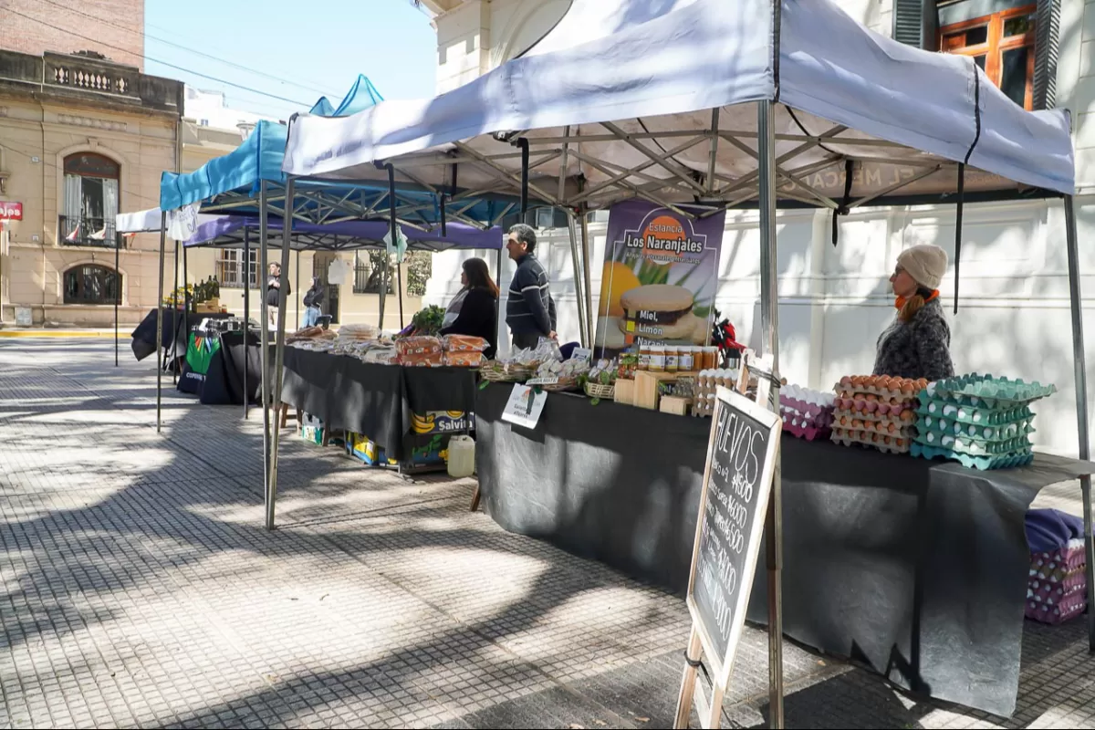 La Feria en tu Barrio incorpor&oacute; la Plaza Carb&oacute; como un nuevo punto fijo