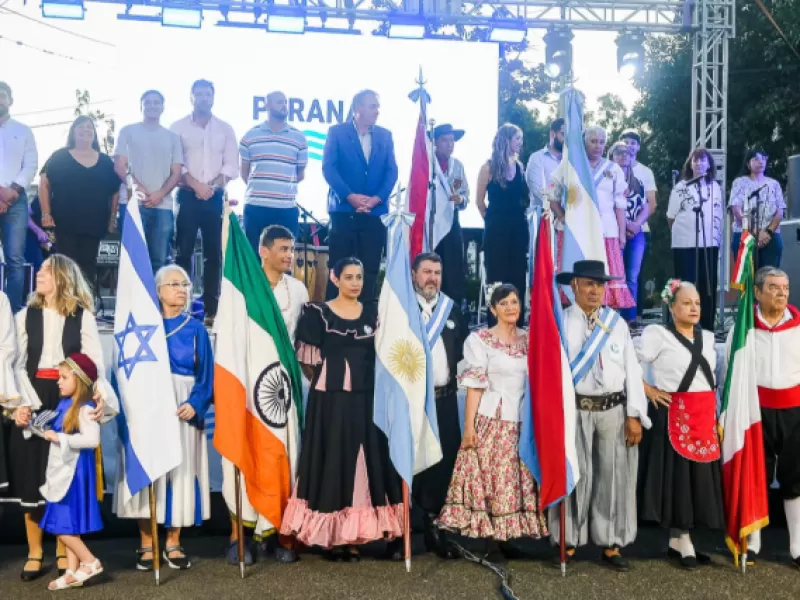 Comenzó una nueva edición de la Feria de las Colectividades