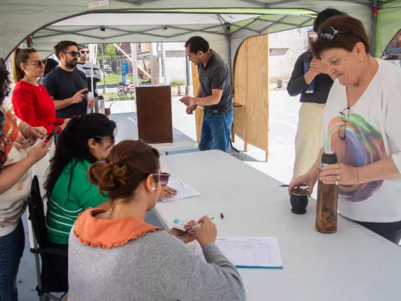 El espacio recreativo a cielo abierto del barrio 1° de Julio se llamará “Hugo Alberto Aguilar”