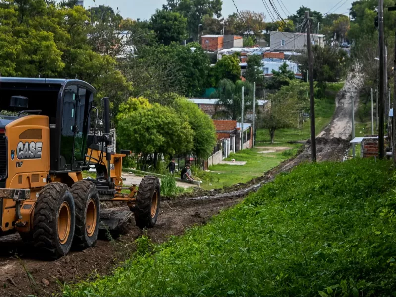 Realizan trabajos de recuperaci&oacute;n en calles del barrio San Agust&iacute;n