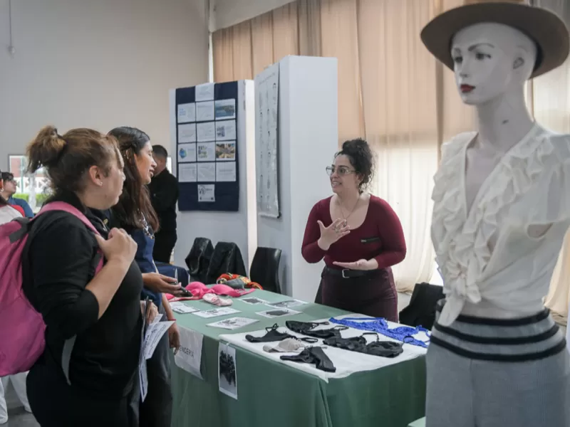 El Centro Municipal de Formaci&oacute;n y Perfeccionamiento realiz&oacute; la muestra anual de talleres