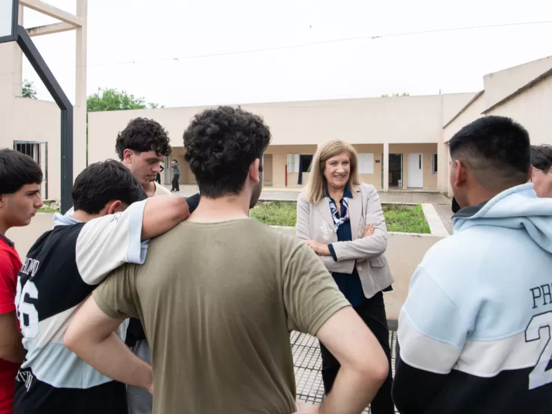La Municipalidad reconoci&oacute; un proyecto educativo de la escuela &ldquo;Poeta Carlos Mastronardi&rdquo;