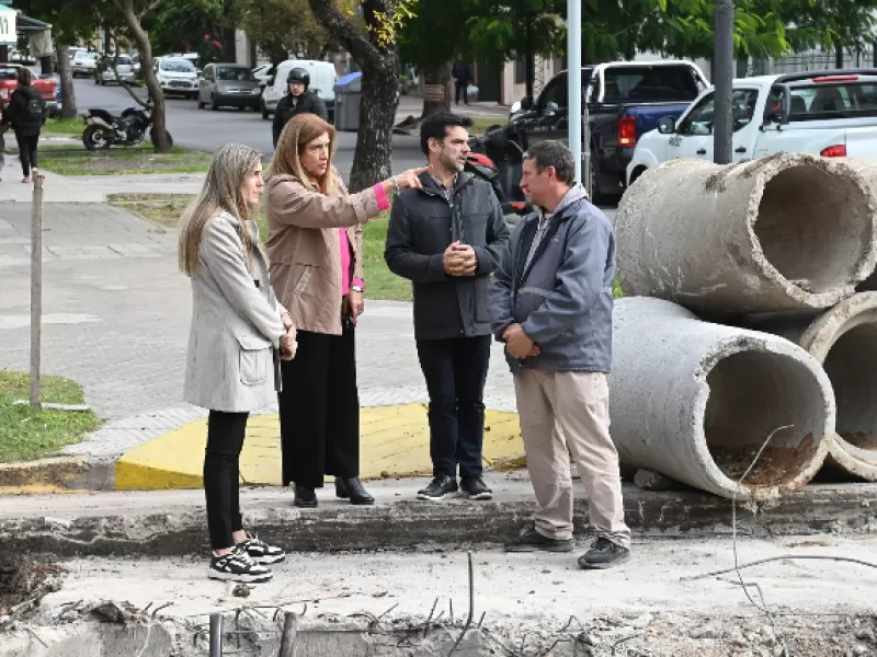 La Municipalidad avanza en la recuperación de calle La Paz entre San Luis y La Rioja