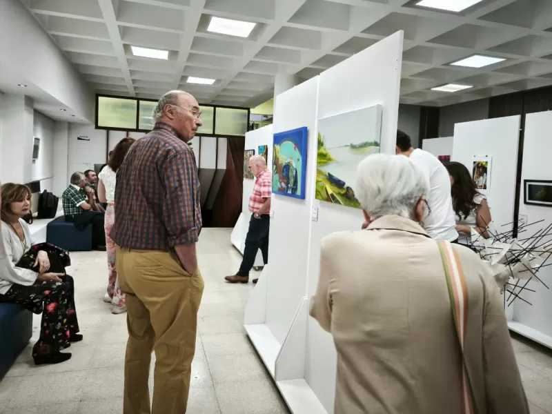 Los artistas paranaenses se lucieron en la Noche de las Galerías