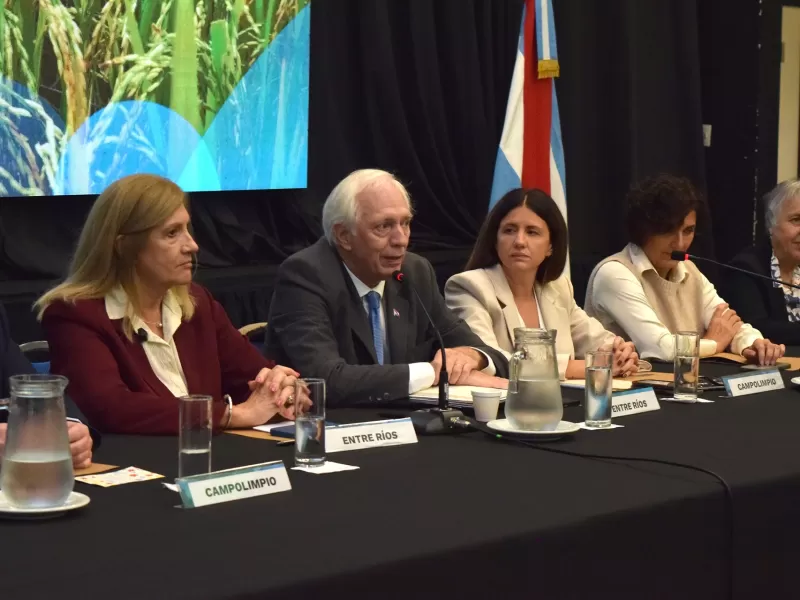 Paran&aacute; fue sede del Tercer Encuentro de Trabajo en el marco de la Ley Nacional 27279 de envases de fitosanitarios.