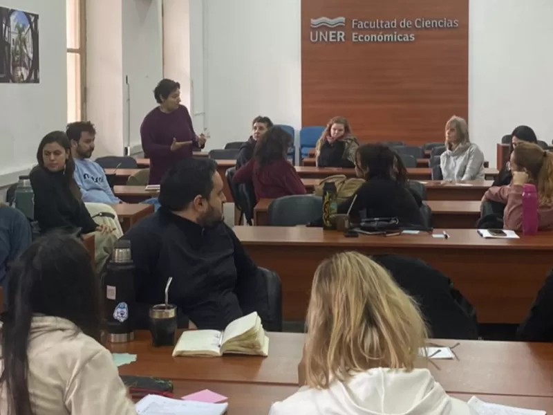 Dise&ntilde;a Paran&aacute; realiz&oacute; el primer encuentro de N&uacute;cleos de su edici&oacute;n 2026