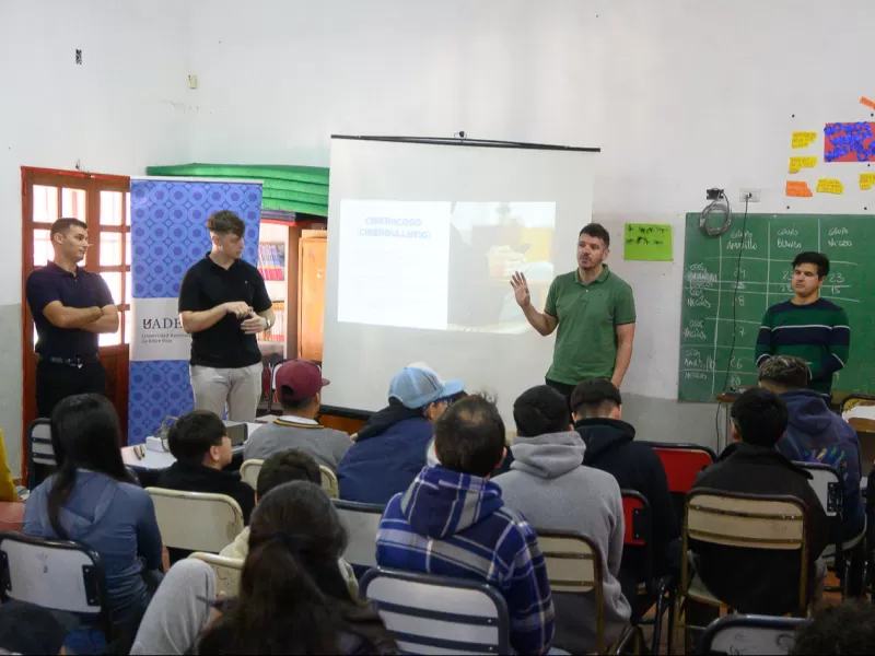 Brindaron una jornada para concientizar sobre el uso seguro de herramientas tecnológicas