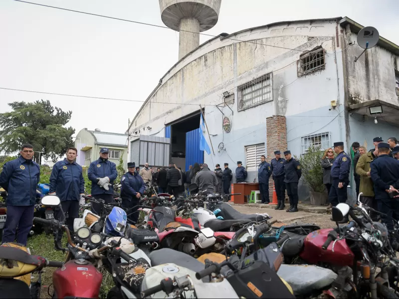Provincia y Municipio comienzan con la compactación de vehículos a través de un Programa Nacional
