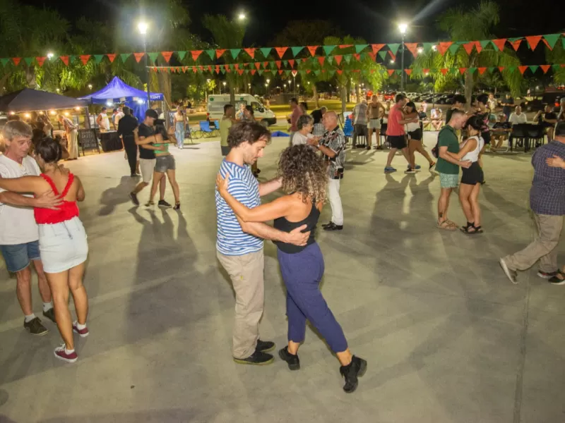 La Milonga Abierta tuvo su &uacute;ltima fecha en Plaza de las Naciones