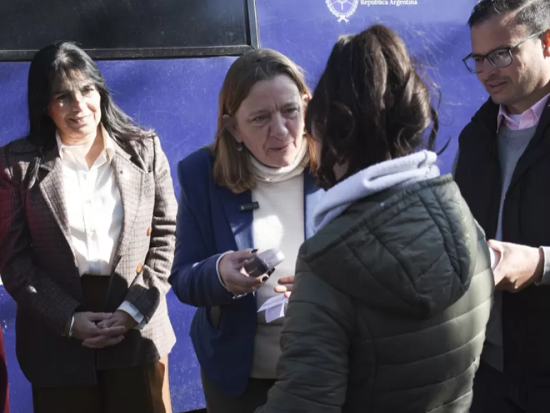 Entre Ríos avanza con el programa “Ver para ser libres” en Paraná