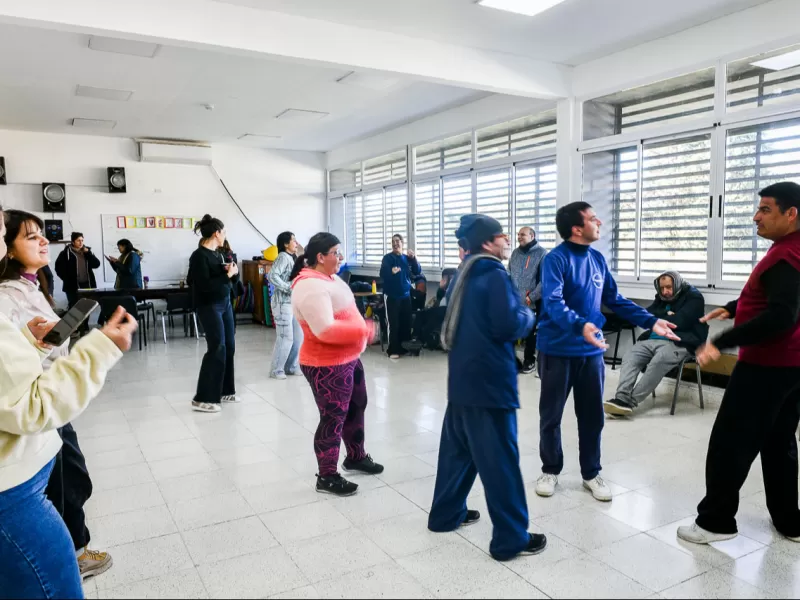 El CEMI dicta un taller sobre vínculos sanos