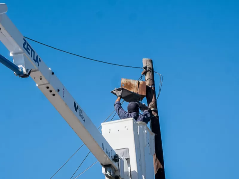 Avanza el Plan 100 por ciento LED: nuevas luminarias en tres barrios de Paran&aacute;
