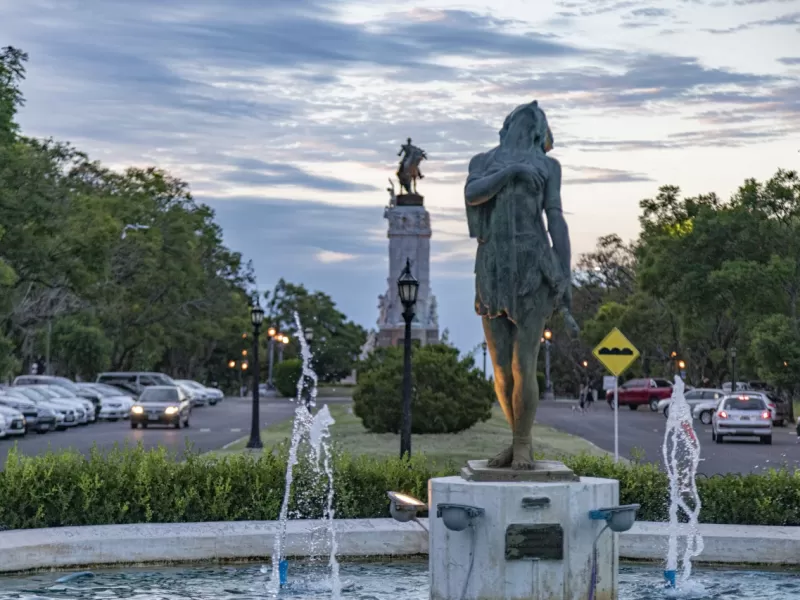 Paraná difunde sus atractivos turísticos para atraer visitantes en la temporada primavera-verano