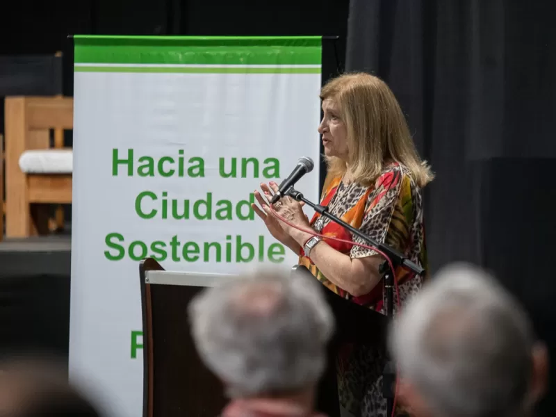 Expertos abordaron proyectos para pensar ciudades sostenibles con ordenamiento territorial